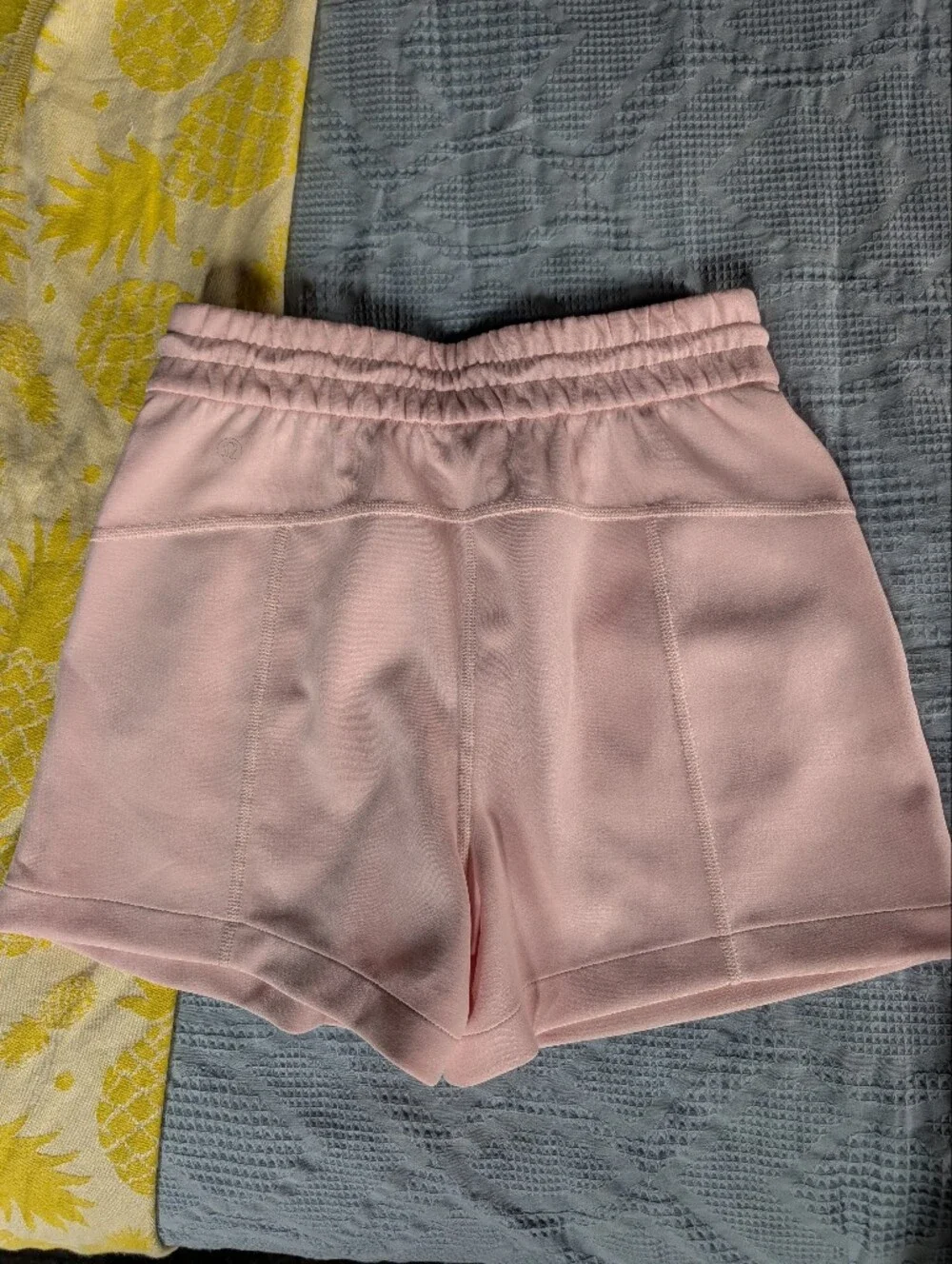 Lululemon🍓SoftStreme Shorts